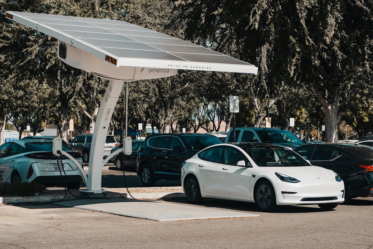 Autopilot-Funktion im Tesla funktioniert nicht richtig Diese Kamera-Kalibrierung kann helfen